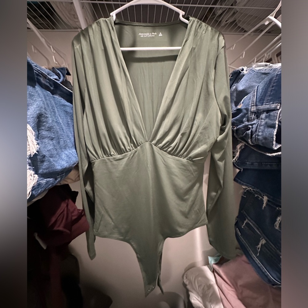 Abercrombie & Fitch Deep V Olive Green Body Suit Long Sleeve stretchy